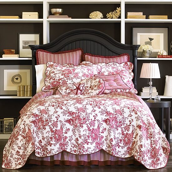 Toile Garden Quilt & Accessories