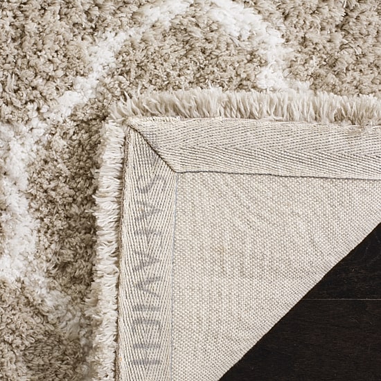 Safavieh Toronto Shag Collection Nanda Geometric Area Rug