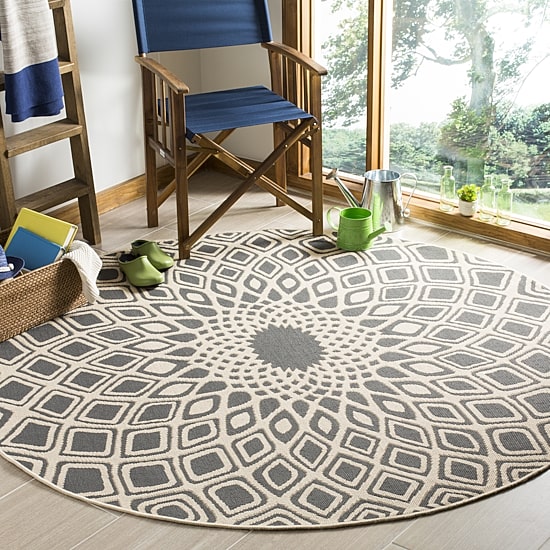 Safavieh Courtyard Collection Jacinth Geometric Indoor/Outdoor Round Area Rug