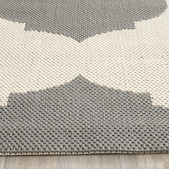 Safavieh Courtyard Collection Celina Geometric Indoor/Outdoor Area Rug