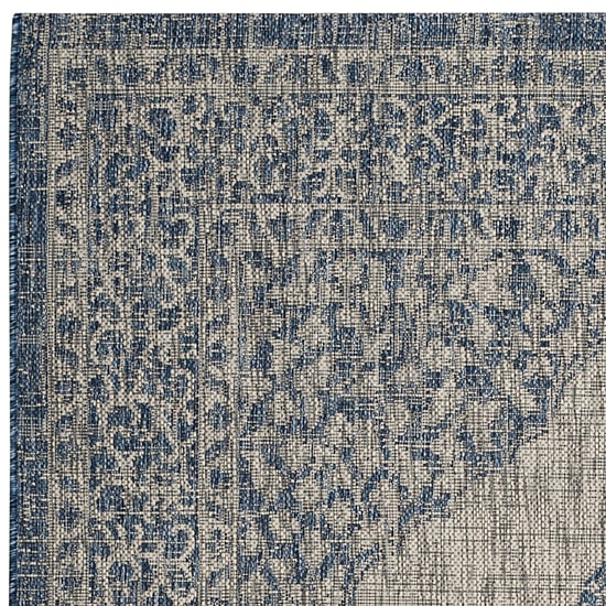 Safavieh Courtyard Collection Adria Oriental Indoor/Outdoor Square Area Rug