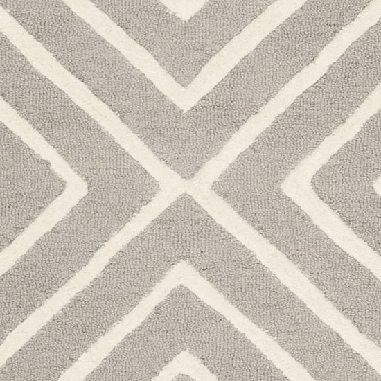 Safavieh Kids Collection Seachlann Geometric Runner Rug