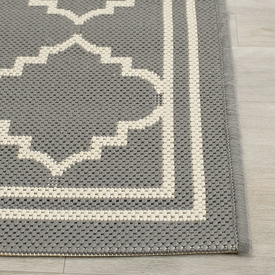 Safavieh Courtyard Collection Skin Geometric Indoor/Outdoor Runner Rug