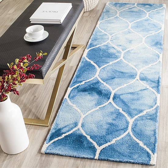 Safavieh Dip Dye Collection Nick Geometric Runner Rug