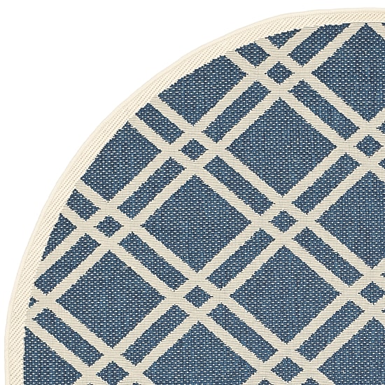 Safavieh Courtyard Collection Hannah Geometric Indoor/Outdoor Round Area Rug