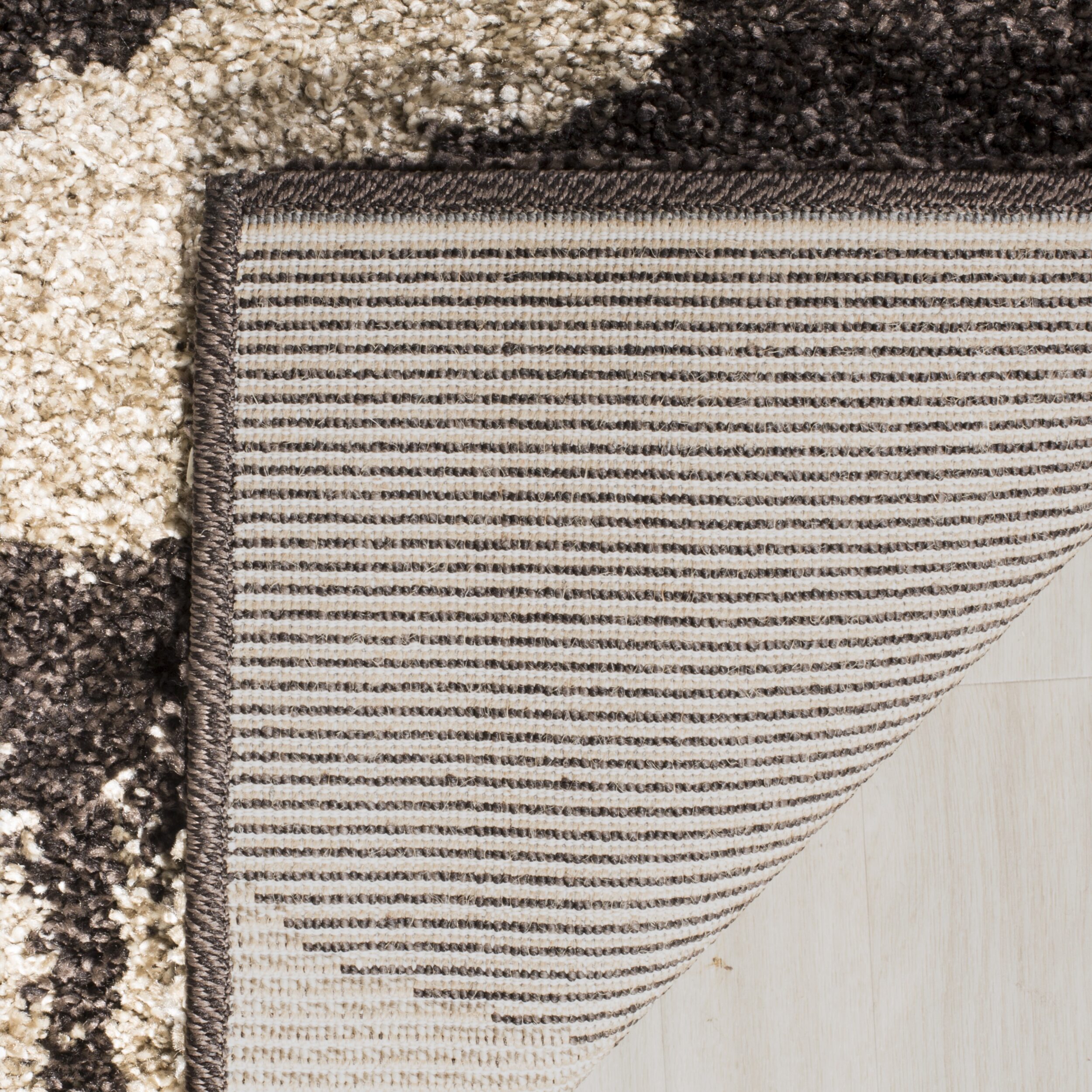 Safavieh Shag Collection Eric Geometric Round Area Rug
