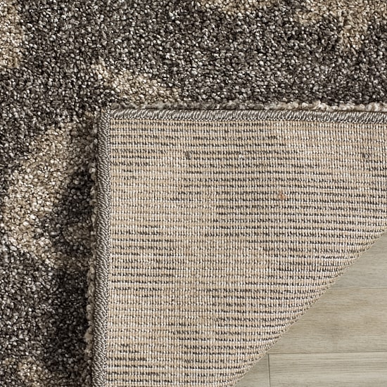 Safavieh Shag Collection Mario Damask Runner Rug