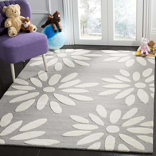 Safavieh Kids Collection Maras Floral Area Rug
