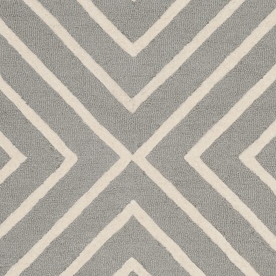 Safavieh Kids Collection Seachlann Geometric Area Rug