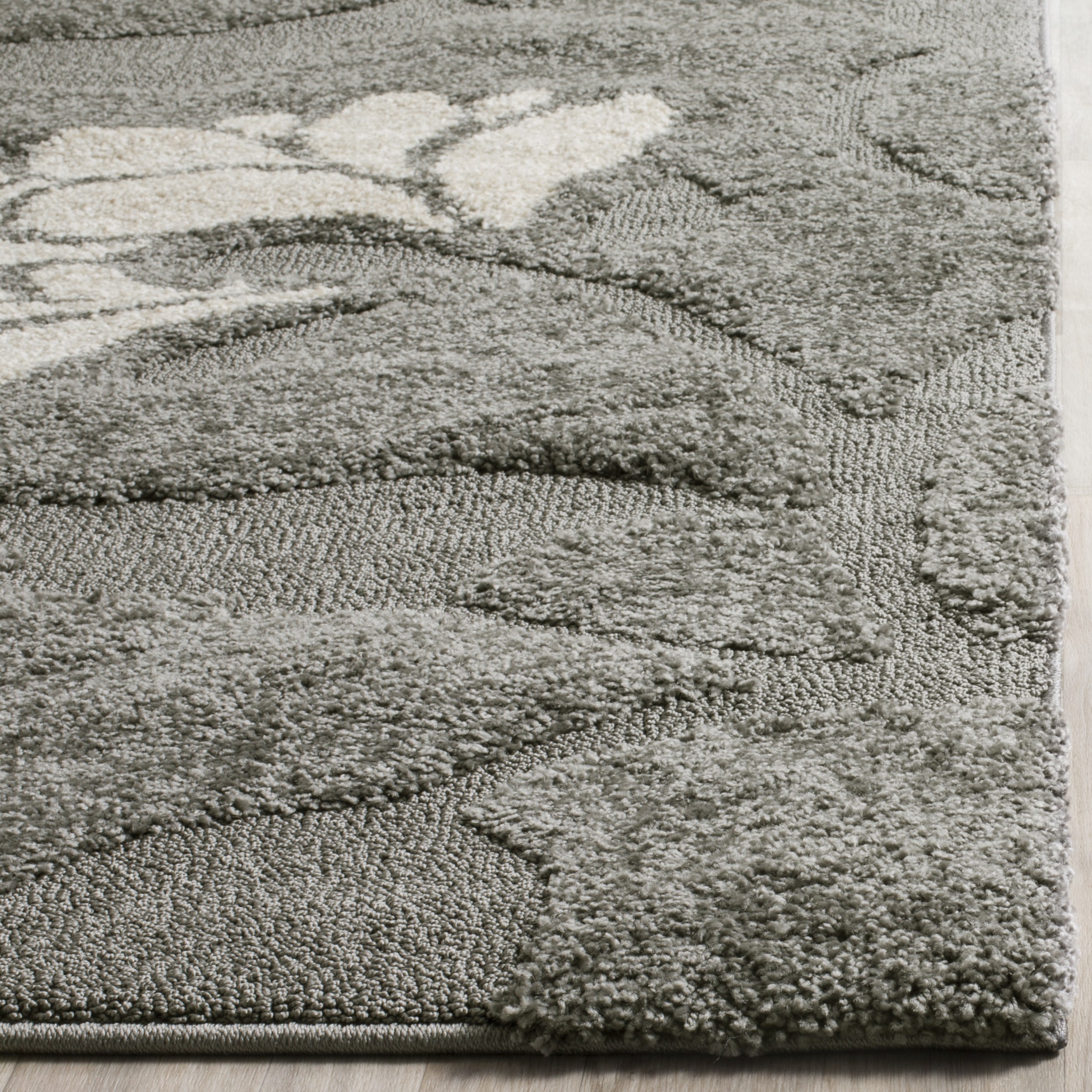 Safavieh Shag Collection Emmett Geometric Area Rug