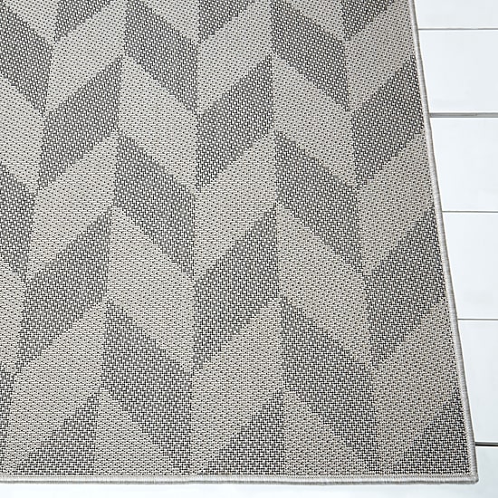 Nicole Miller Patio Country Calla Geometric Loomed Rectangular Outdoor Area Rug