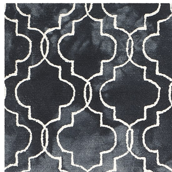 Safavieh Dip Dye Collection Serafim Geometric Square Area Rug