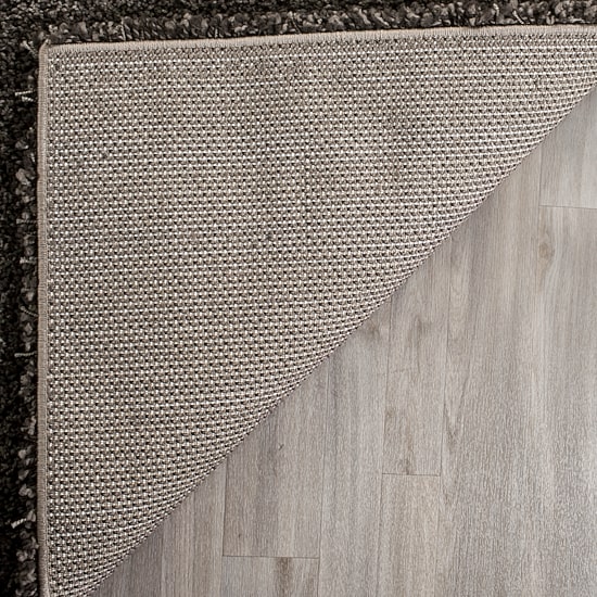 Safavieh Santa Monica Shag Collection Ainsley Solid Area Rug