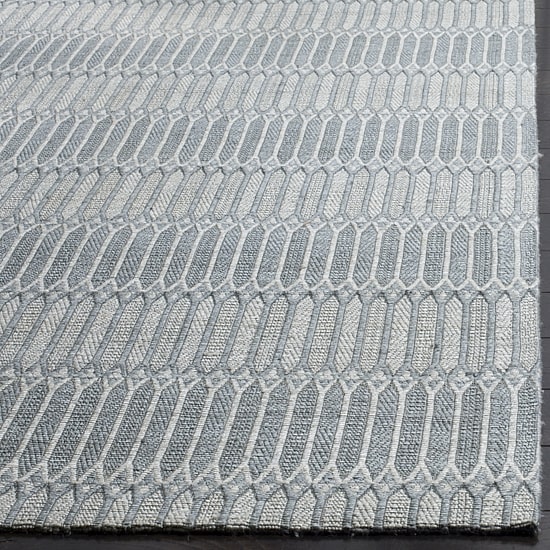 Safavieh Marbella Collection Earnestine Geometric Area Rug