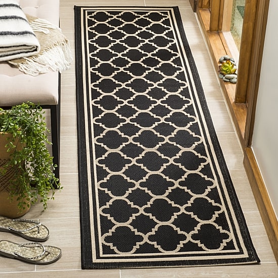 Safavieh Courtyard Collection Crispian Geometric Indoor/Outdoor Runner Rug