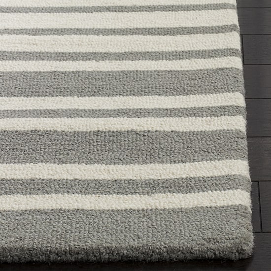 Safavieh Kids Collection Jared Geometric Area Rug