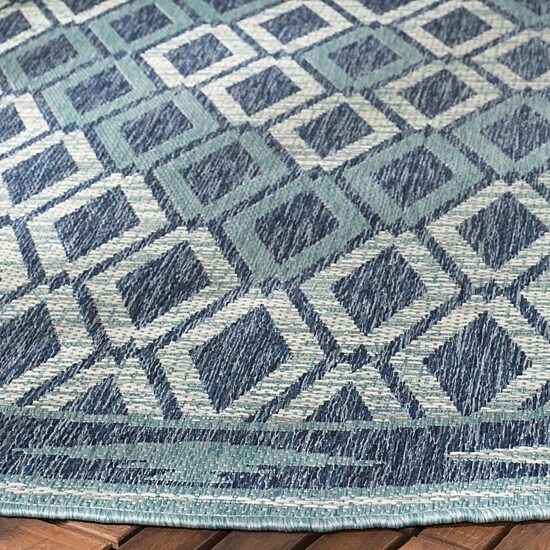 Safavieh Courtyard Collection Trent Geometric Indoor/Outdoor Round Area Rug