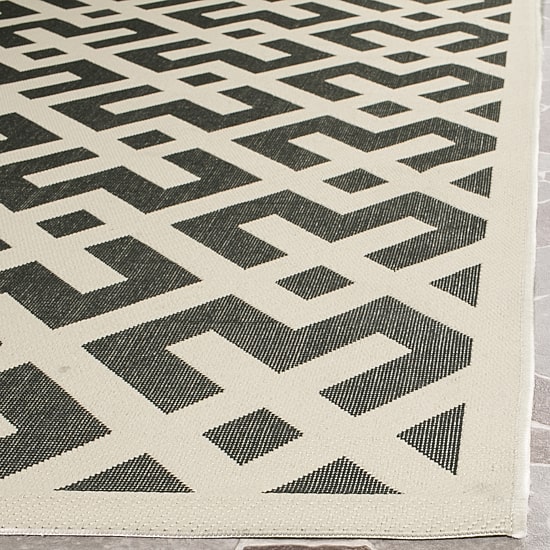 Safavieh Courtyard Collection Darrin Geometric Indoor/Outdoor Area Rug