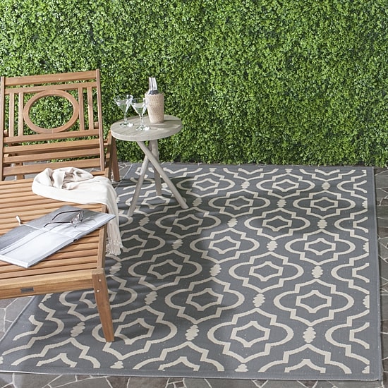 Safavieh Courtyard Collection Meryll Geometric Indoor/Outdoor Area Rug