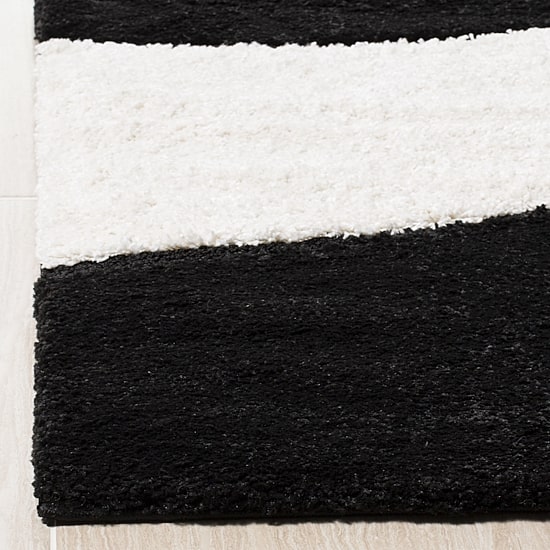 Safavieh Shag Collection Careen Geometric Area Rug
