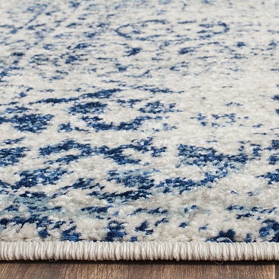 Safavieh Kierra Geometric Square Rugs