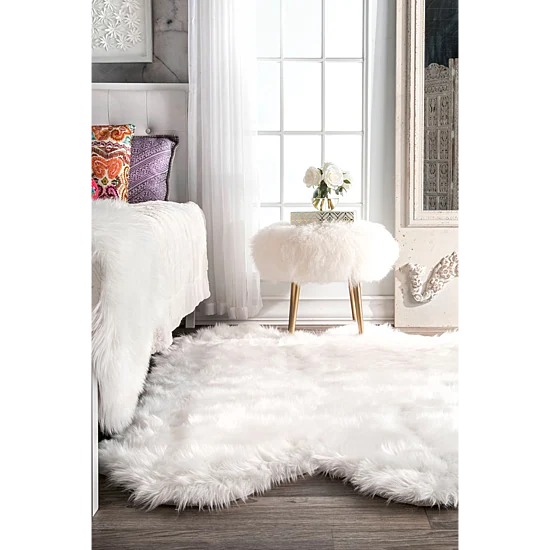 nuLoom Deonna Faux Sheepskin Sexto Shaggy Rectangular Accent Rug