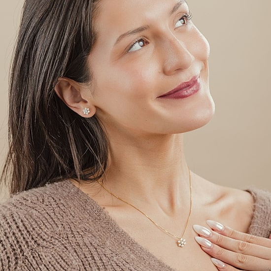 (G/Si2) Womens 1/2 CT. T.W. Lab Grown White Diamond 10K Gold Sunburst 18 Inch Pendant Necklace