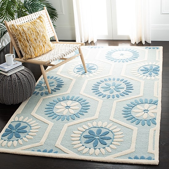 Safavieh Veronica Floral Hand Tufted Wool Rug