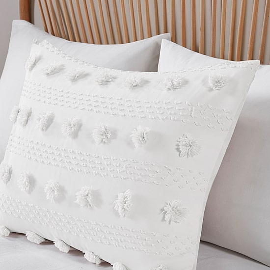 Intelligent Design Vera Clip Jacquard Duvet Cover Set With Sham