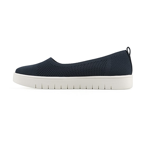 White Mountain Naveen Womens Almond Closed Toe Slip-On Shoe