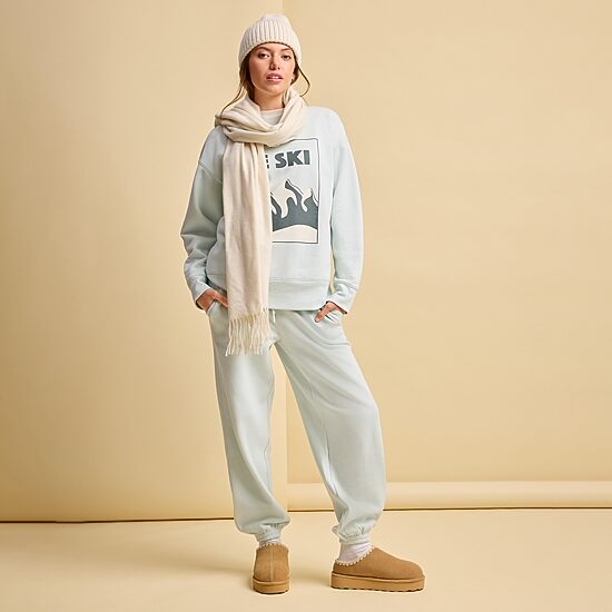 Xersion Womens Oversized Super Soft Fleece Graphic Crewneck Sweatshirt