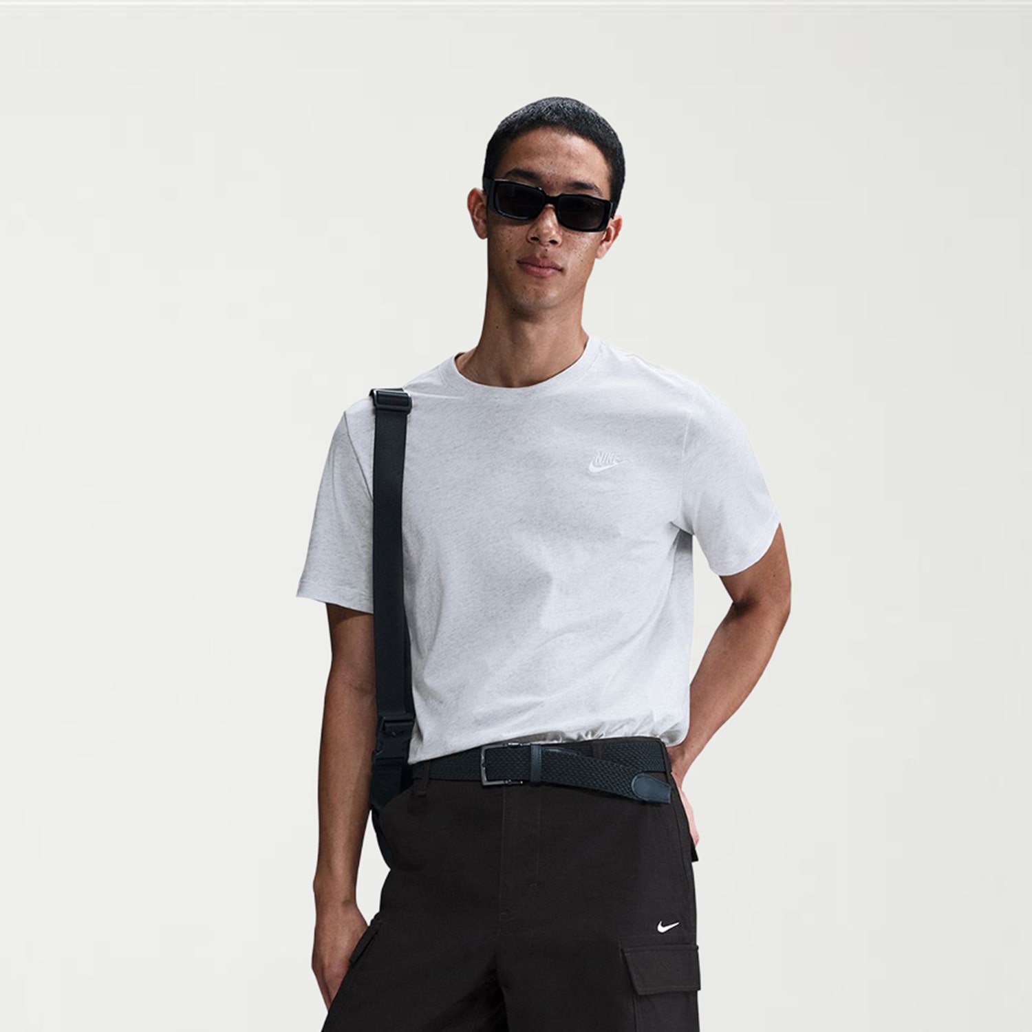 Nike Embroidered Logo Mens Crew Neck Short Sleeve Active T-Shirt