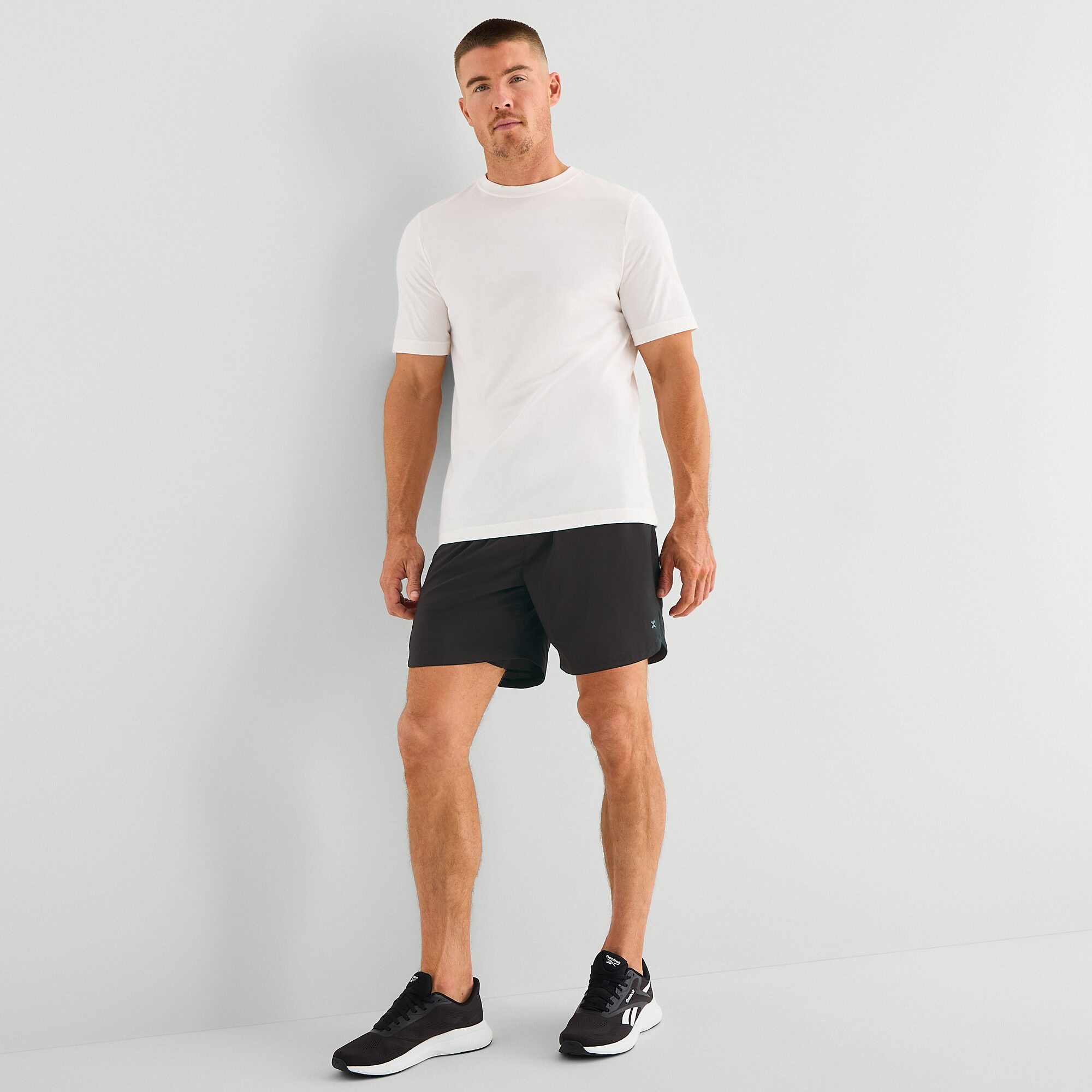 Xersion 2-In-1 Lined Mens 6" Mid Rise Workout Shorts