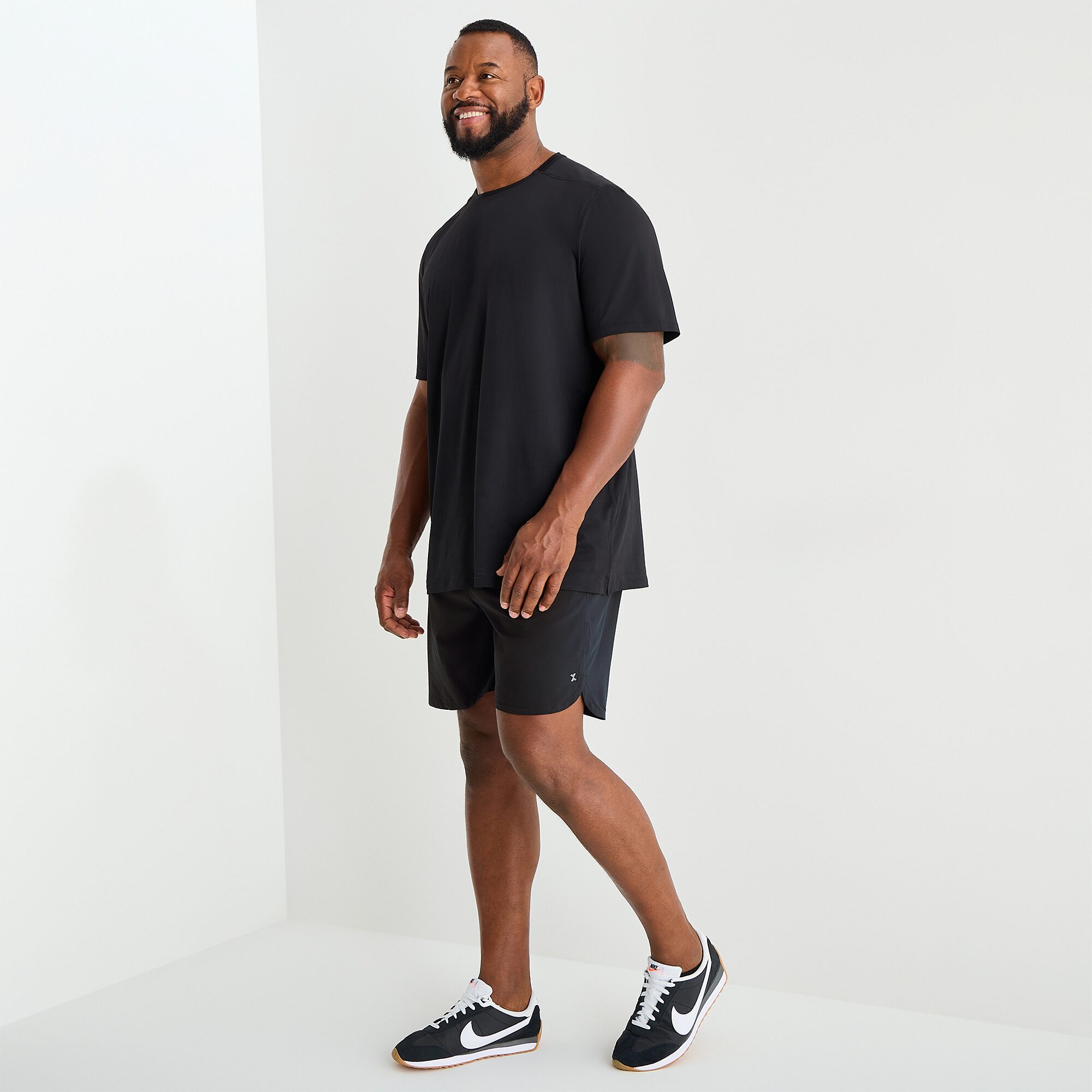 Xersion 2-In-1 Liner Mens 8" Mid Rise Big and Tall Quick Dry Workout Shorts