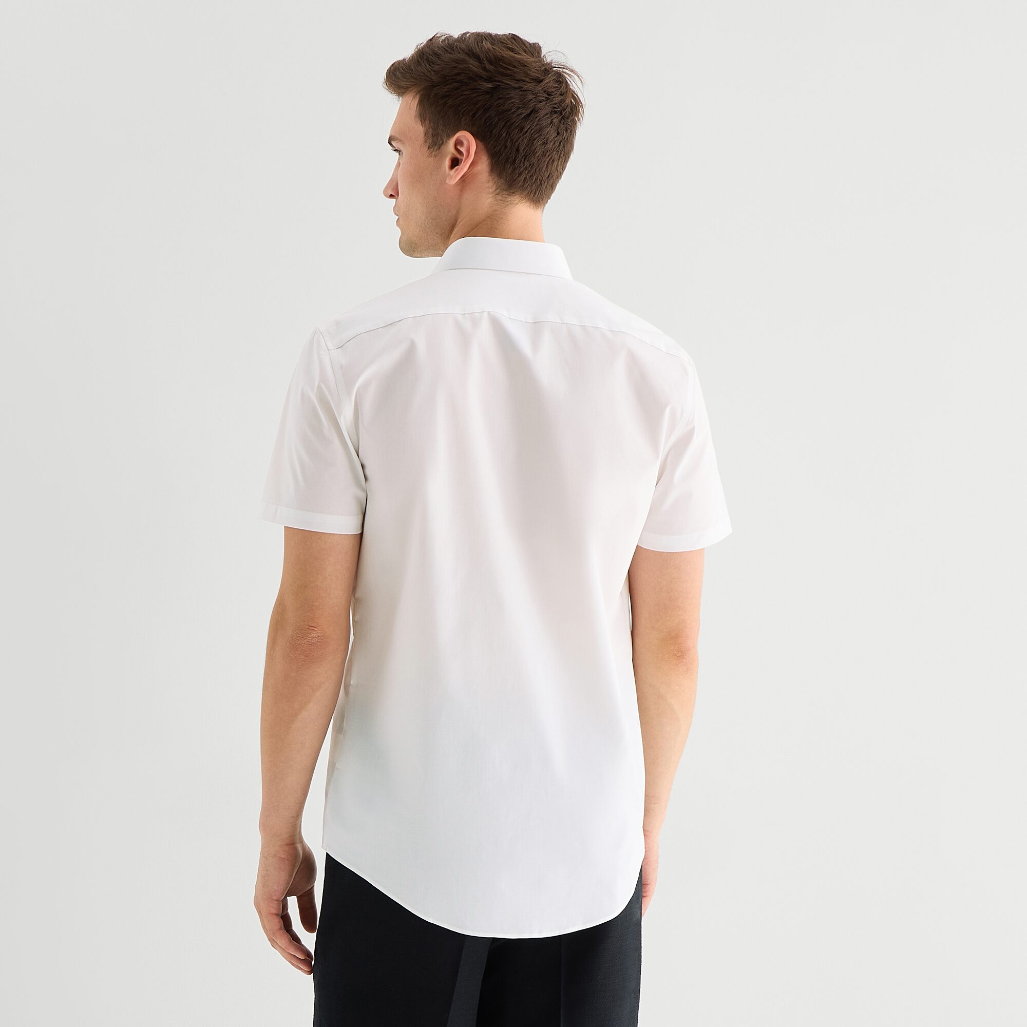J. Ferrar Ultra Comfort Mens Short Sleeve Slim Fit Stretch Fabric Wrinkle Free Button-Down Shirt