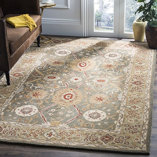 Safavieh Elaine Traditional Area Rug
