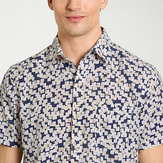 Van Heusen Weekend Mens Short Sleeve Camp Shirt