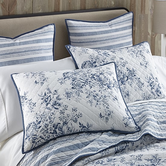Linden Street Haven Toile Quilt