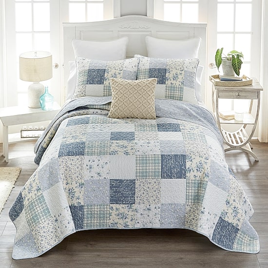 Donna Sharp Blue Pastures Pieced Cotton Quilt Set