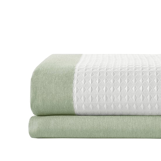 Madison Park Spa Waffle  With 3m Treatment Shower Curtain