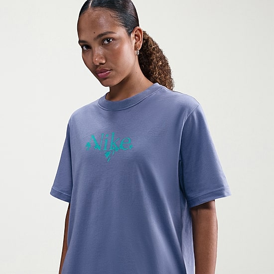 Nike Womens Vine Boxy T-Shirt