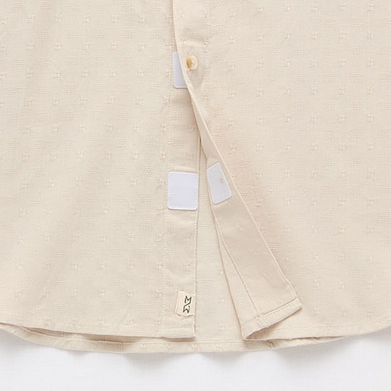 mutual weave Mens Easy-on + Easy-off Short Sleeve Regular Fit Button-Down Shirt