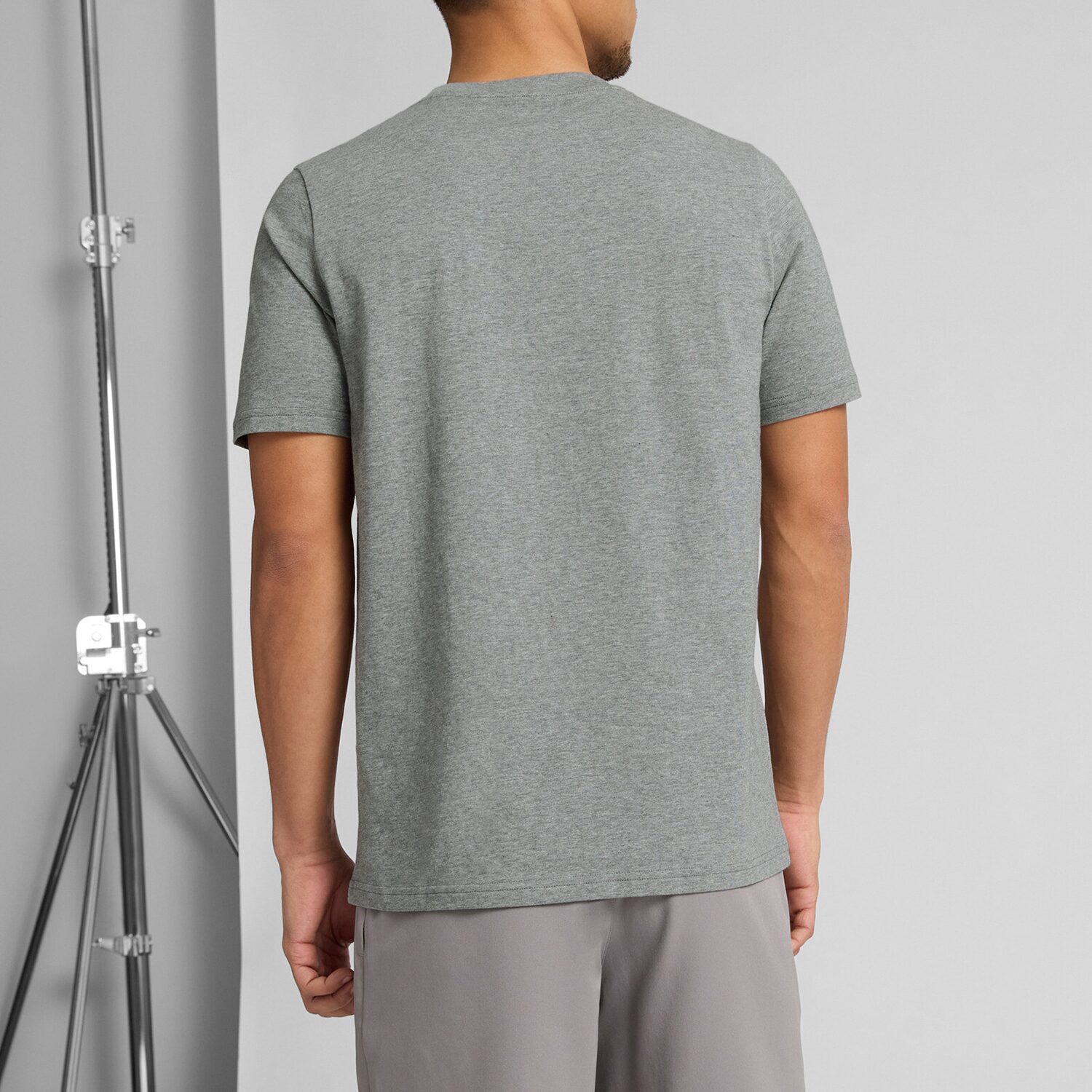 PUMA Mens Crew Neck Short Sleeve Regular Fit Graphic T-Shirt