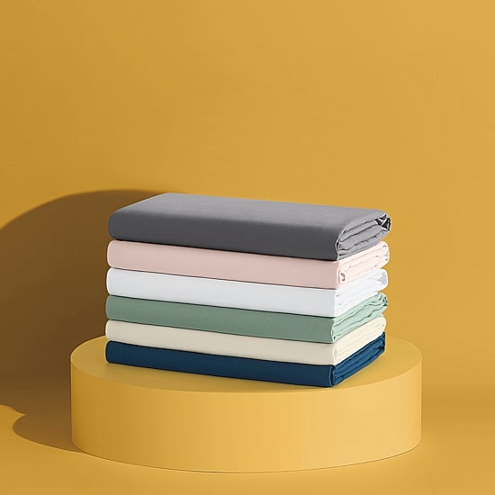Simmons Essential Solid Pillowcase