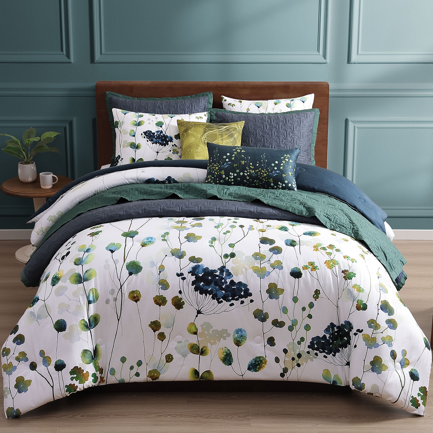Bebejan 8-pc. Reversible Comforter Set