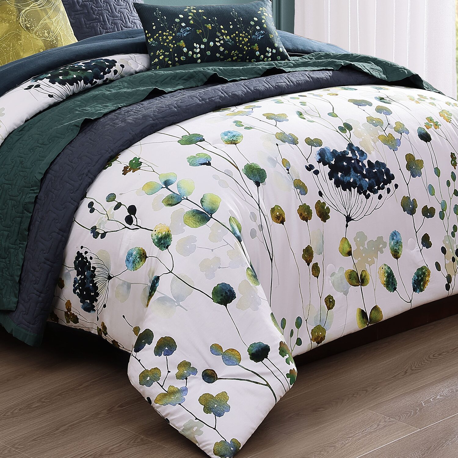 Bebejan 8-pc. Reversible Comforter Set