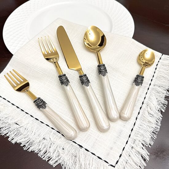 Vibhsa Royal White 20-pc. Flatware Set