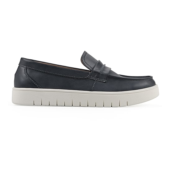White Mountain Nocci Womens Almond Closed Toe Slip-On Shoe
