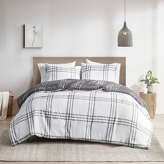 Intelligent Design Plaid Midweight Reversible Down Alternative Comforter Set