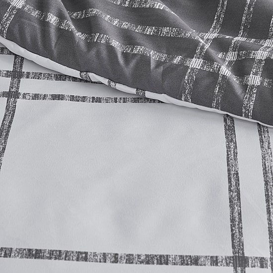 Intelligent Design Plaid Midweight Reversible Down Alternative Comforter Set